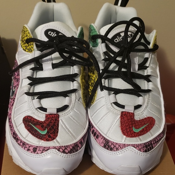 Air max - Picture 1 of 3